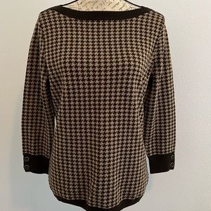 Talbot houndstooth pattern 3/4 length sleeve sweater. Never worn.